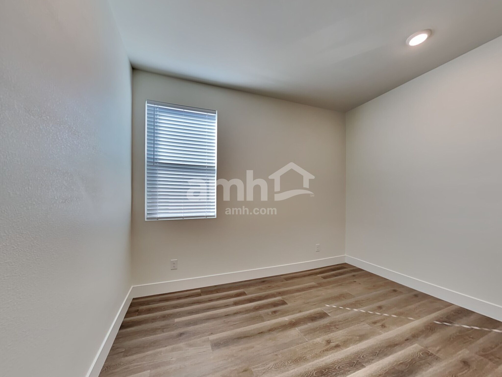 Building Photo - 537 Silverbell Falls Pl