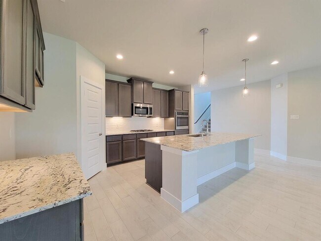 Building Photo - 23622 Iris Field Ct