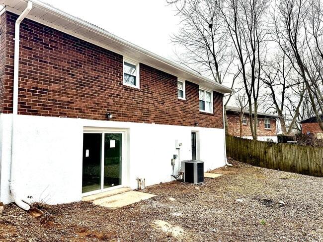 Building Photo - 1351 Whig Ct