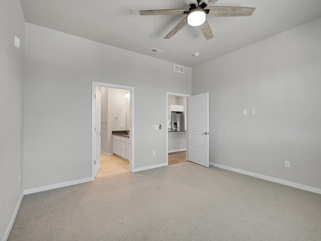 Building Photo - $1,995 - 2 Bed, 2 Bath Condo in Parker wit...