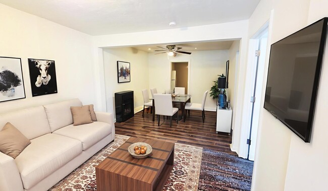 Building Photo - 15 E 21st St