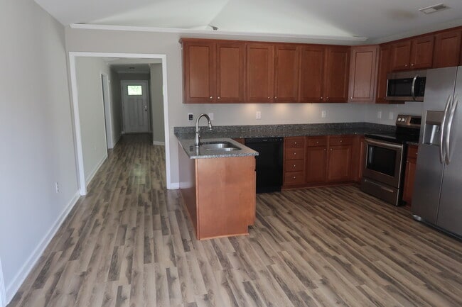 Building Photo - 210 Orch Pk Ln