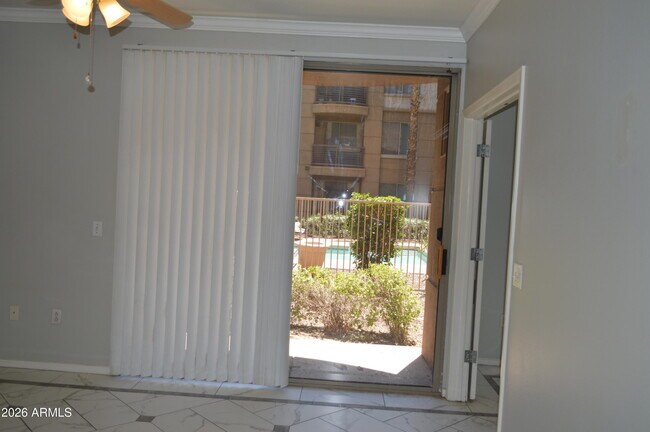 Building Photo - 1701 E Colter St