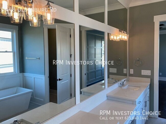 Building Photo - 448 Oldenburg Rd