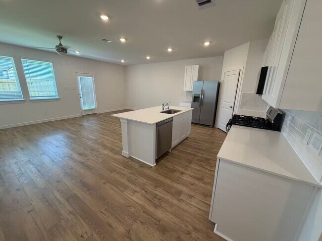 Building Photo - 3539 Adelie Ln