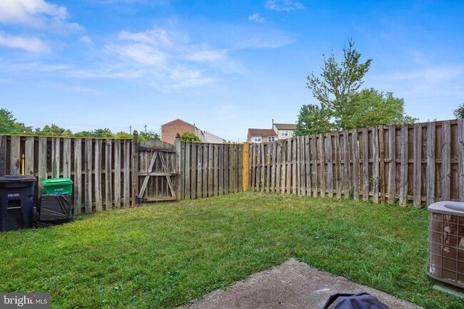 Building Photo - 6415 Whitwell Ct