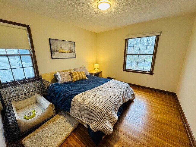 Building Photo - 6012 Logan Ave S