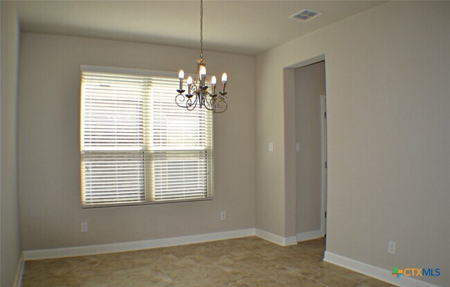 Building Photo - 3127 Pinecone Cove