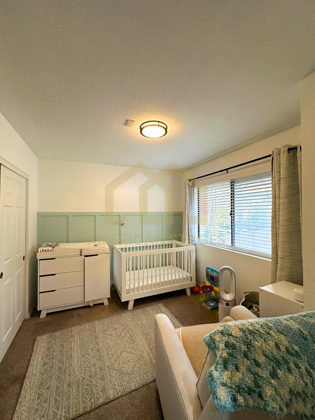 Building Photo - 131 Village Cir Dr