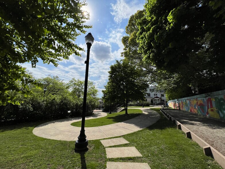 Building Photo - 51 Ibbetson St