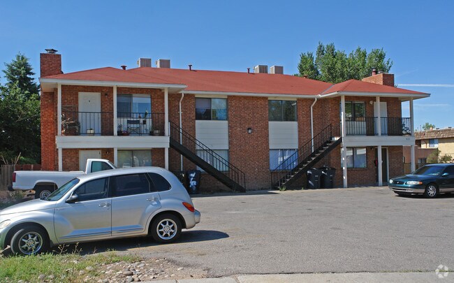 Building Photo - 413 Dunes Ct SE