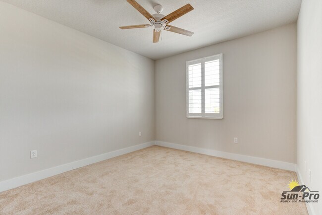 Building Photo - 3046 Isles Wy