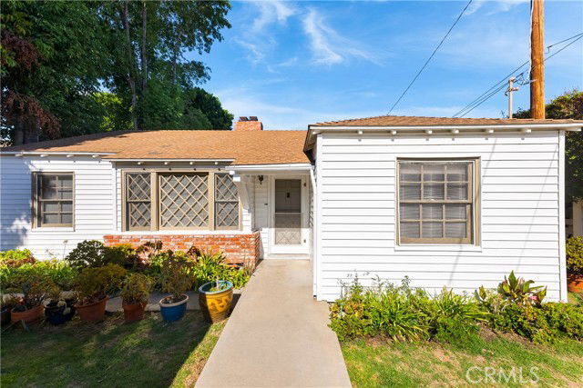 Building Photo - 15207 Greenleaf St