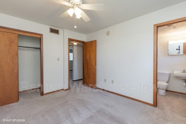 Building Photo - 1003 Parkway Dr