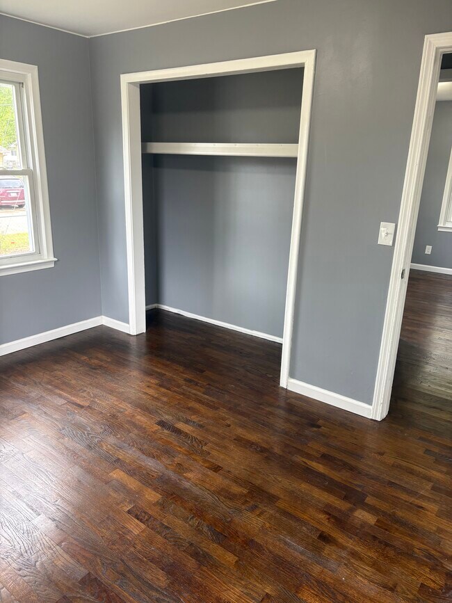 Building Photo - 5220 Western Rd