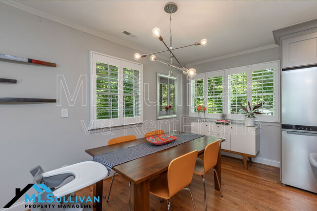 Building Photo - 4500 Lakemont Dr