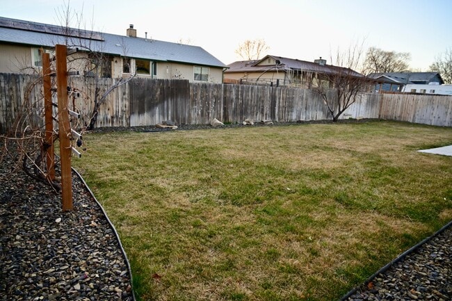 Building Photo - 4400 S Carbine Ave