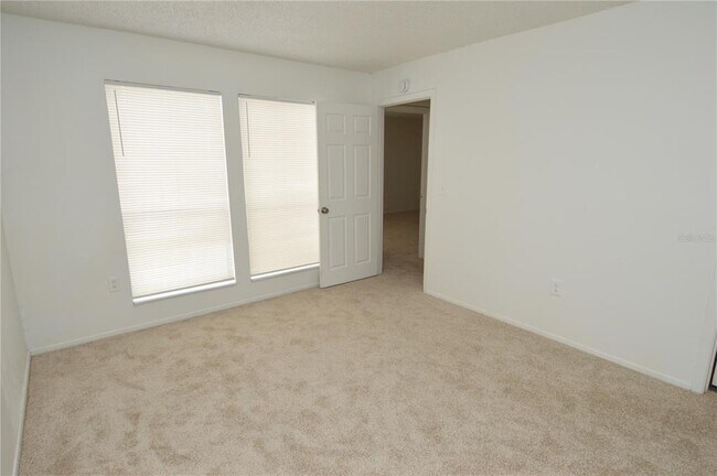 Building Photo - 5006 Moro Manor Dr