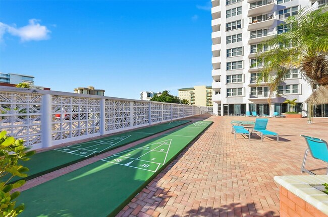 Building Photo - 405 N Ocean Blvd