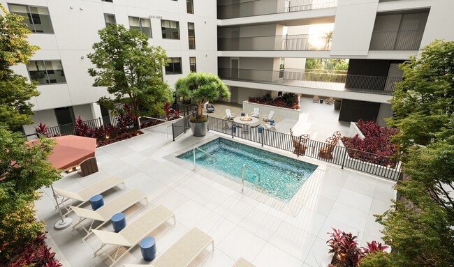 Building Photo - West 5th LA