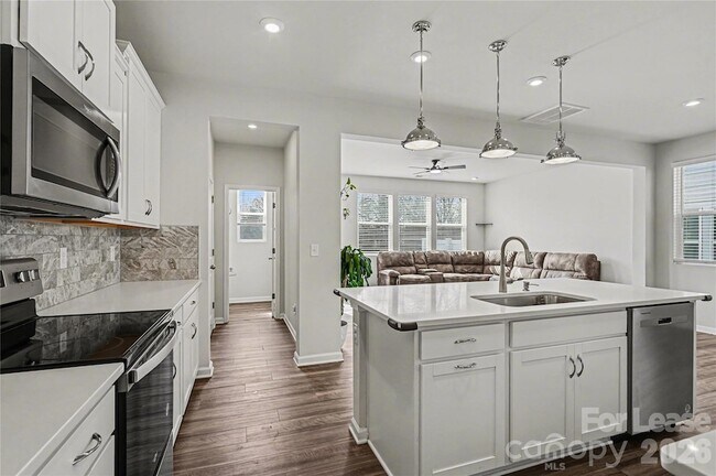 Building Photo - 8109 Overmeadow Ln