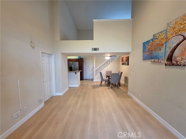 Building Photo - 5545 Canoga Ave