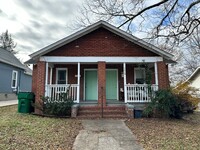 Building Photo - Adorable 1 Bedroom Duplex With Bonus Room!