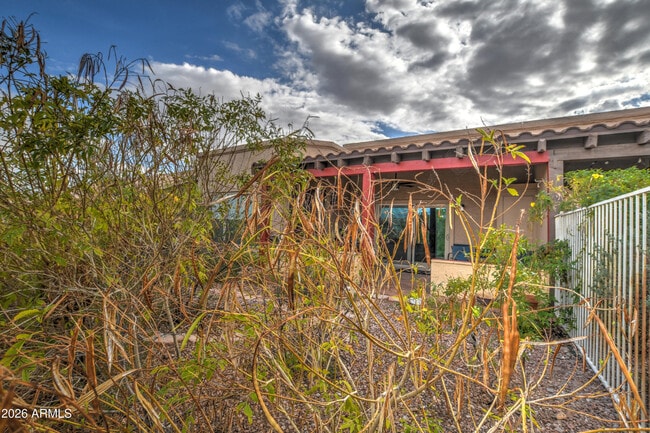 Building Photo - 16518 Lost Arrow Dr