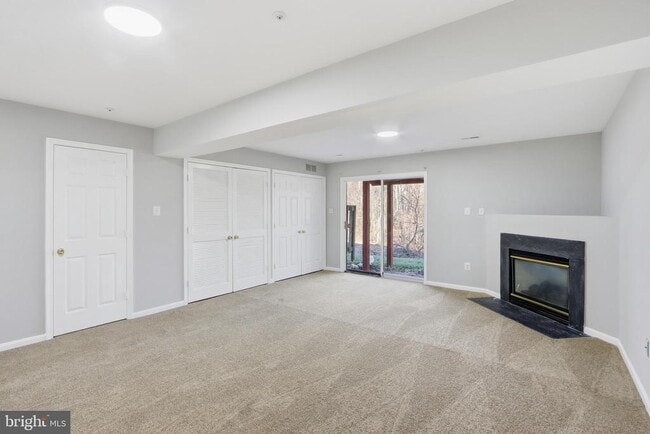 Building Photo - 6174 Silver Arrows Way