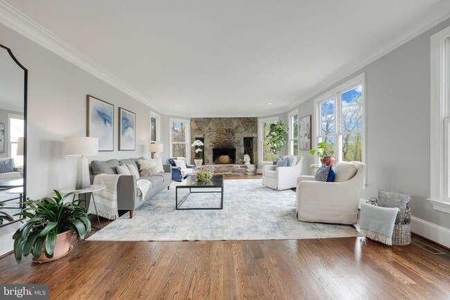 Building Photo - 9884 River Chase Way