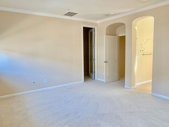 Building Photo - Perfect Shape Large 3 Story Single Family ...