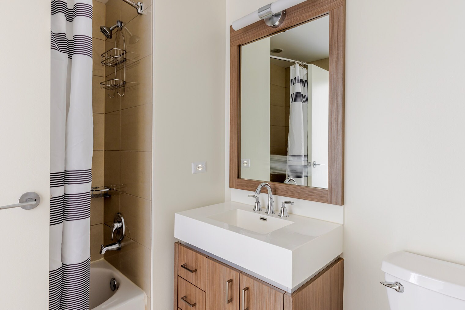 Building Photo - 340 E North Water St