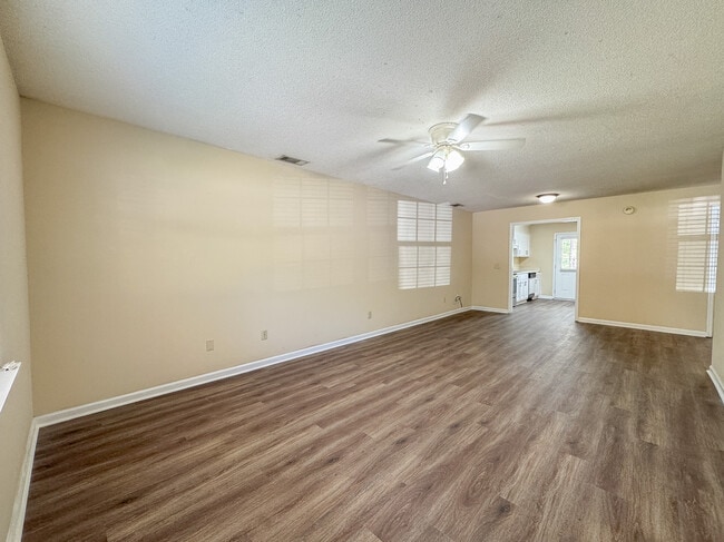 Building Photo - 27B Pate Pl