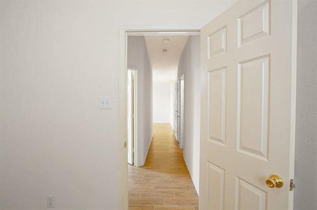Building Photo - 10617 Wolfcreek Ln