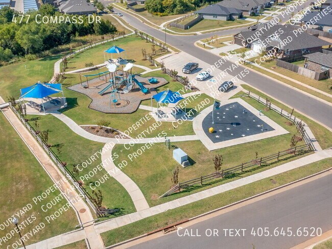 Building Photo - 477 Compass Dr