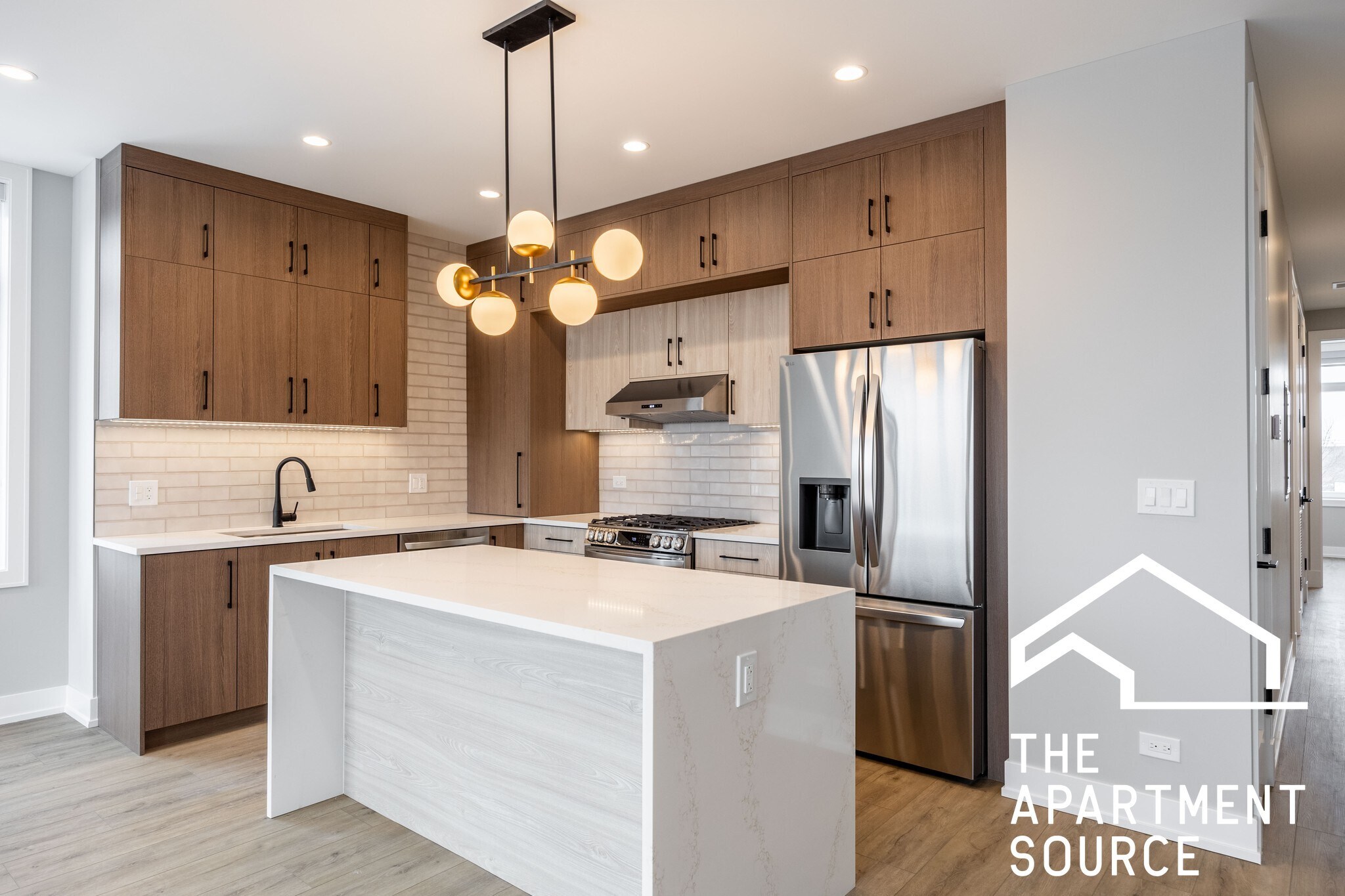 Building Photo - 2351 W Flournoy St