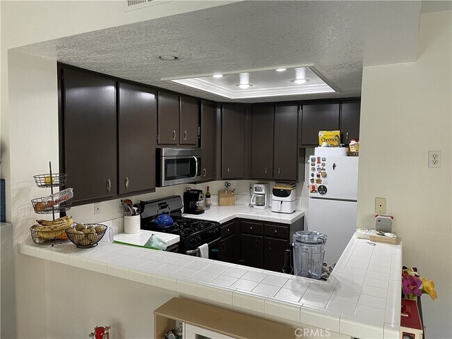 Building Photo - 50 Abrigo-