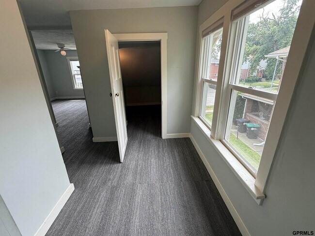 Building Photo - 824 N 47th St