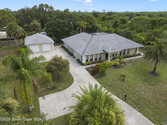 Building Photo - 3605 Valkaria Rd