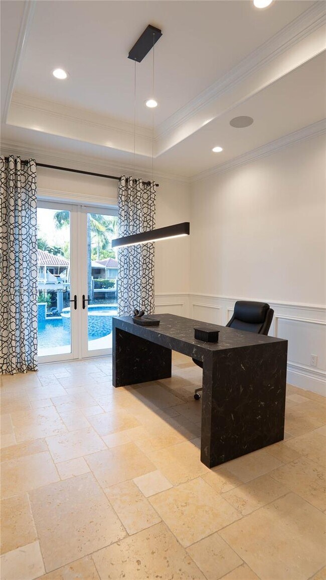 Building Photo - 959 Eve St