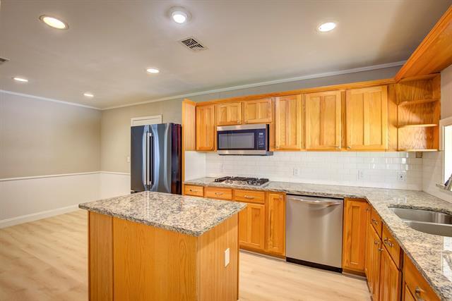 Building Photo - 604 Ruidoso Dr