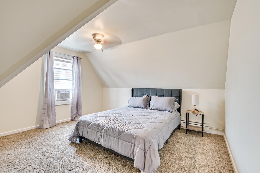 Building Photo - 46 Van Houten Ave