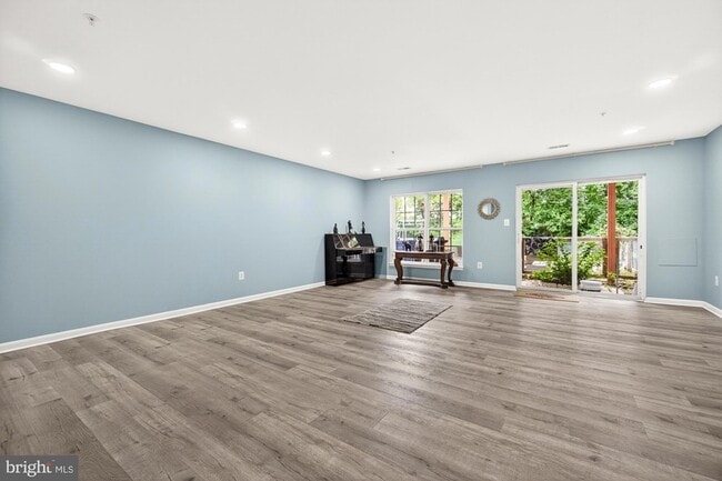 Building Photo - 2572 Carrington Way