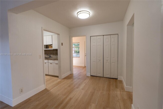 Building Photo - 3665 SW 16th St