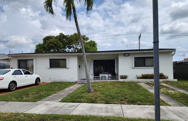 Primary Photo - 3151 SW 11th St