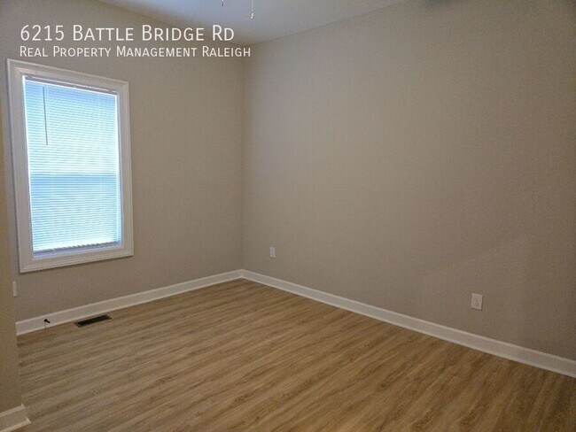 Building Photo - 6215 Battle Bridge Rd