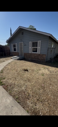 Building Photo - 1404-1406 E Fountain Way