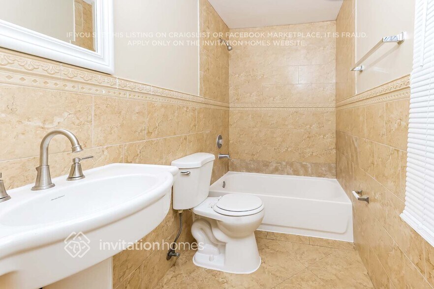 Building Photo - 4060 Kent Ave