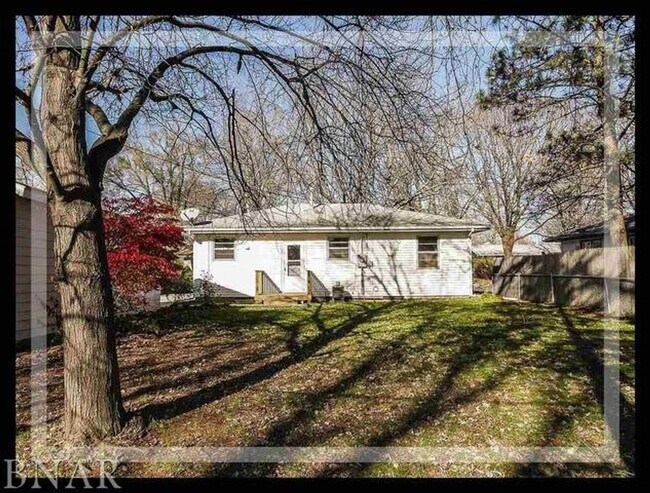 Building Photo - 3 Bd in Meadowbrook Subdivision