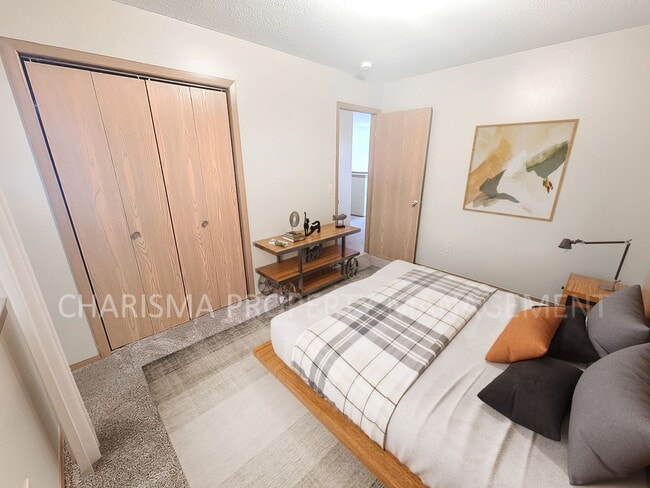 Building Photo - COZY 3 BD, 2 BA HOUSE IN NORTHWEST SIOUX FALLS!